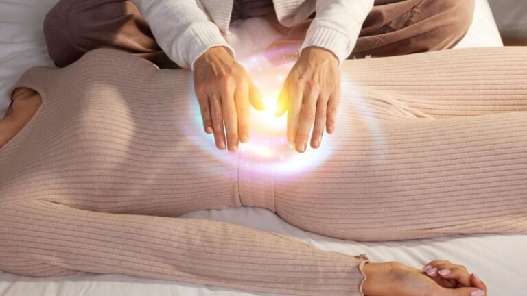 Why Somatic Healing Is Blowing Up (And Therapists Are Losing It)